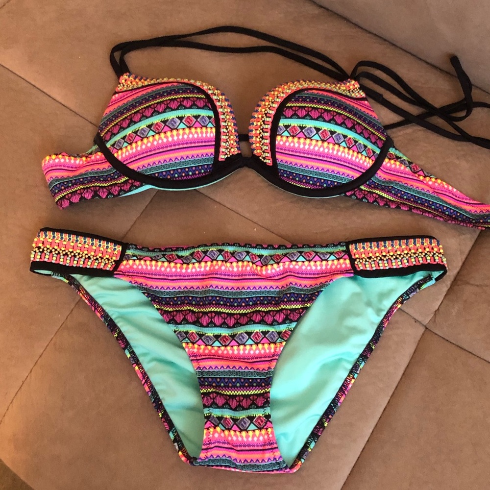 Shade and Shore embellished bikini set